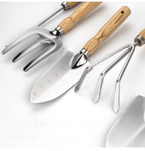 Oncaarnival 5 Piece Wooden Garden Tool Set | Ideal for Home Lawn Kitchen Gardening Tools Kit | Agriculture & Garden Equipment