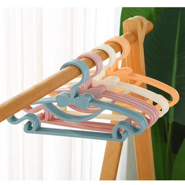 Oncaarnival baby clothes hanger for jacket, pant, dress, clothes, coat,hanger drying rack display kids clothing (Set of 5)